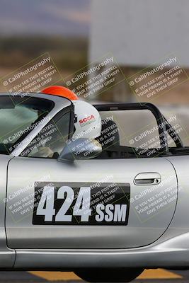 media/Jan-26-2025-SCCA SD (Sun) [[bcf61ed115]]/4-Women Novice/Session 1 Back Strraight Braking Zone/